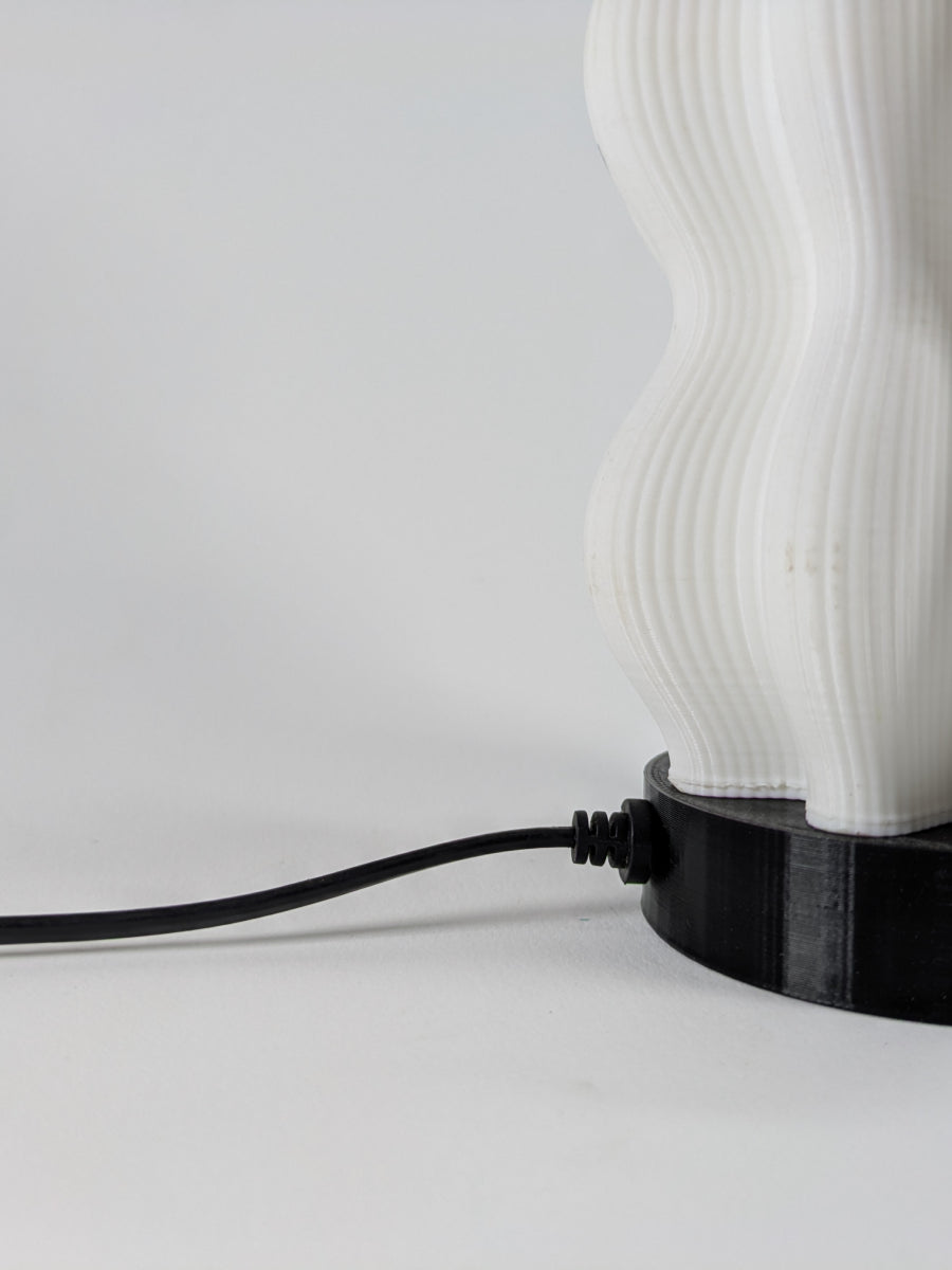 WAVY TABLE LAMP