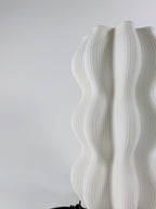 WAVY TABLE LAMP